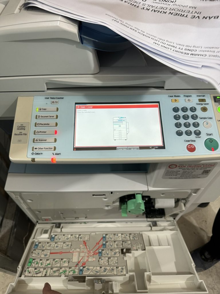 Ban giao may photocopy Ricoh MP4001 cho cong ty tai Long Hai3